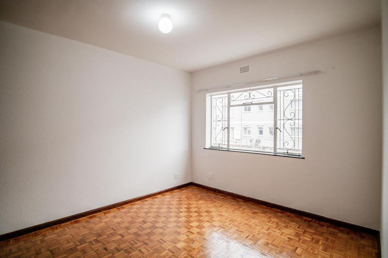 To Let 1 Bedroom Property for Rent in Wynberg Upper Western Cape